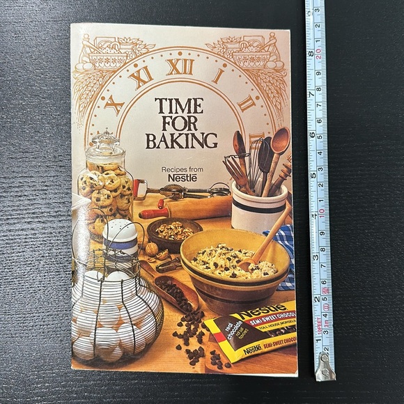Vintage Nestle Baking Cookbook - Picture 5 of 6